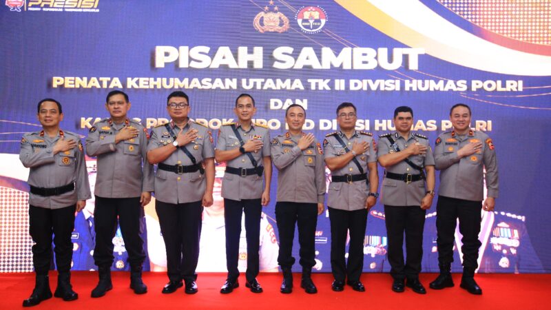 Irjen Sandi Pimpin Sertijab PJU Baru Humas Polri