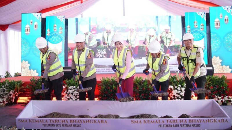 Ground Breaking Masjid SMA Kemala Taruna Bhayangkara, Irjen Pol Dedi Prasetyo: Kontribusi Polri Persiapkan SDM Unggul Menuju Indonesia Emas 2045