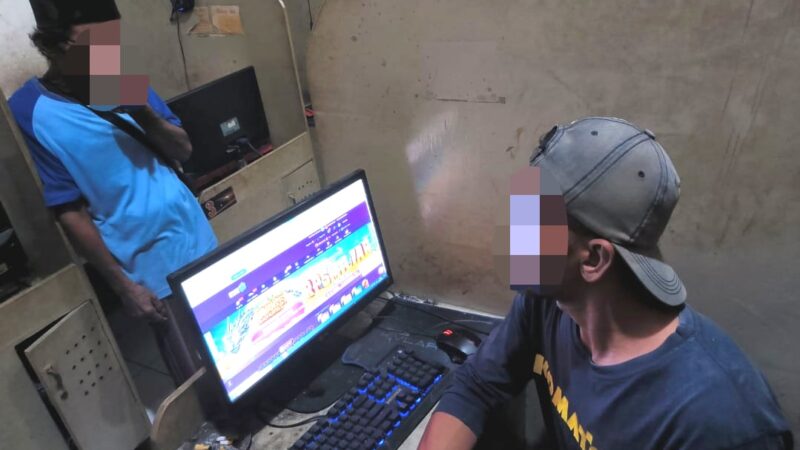 Polda Jateng Bongkar Praktik Judi Online di Warnet Kendal