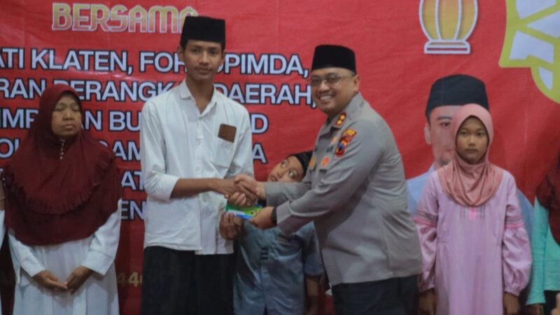 Kapolres Klaten Hadiri Tarawih Keliling Bersama Forkopimda, Pererat Sinergi dengan Masyarakat