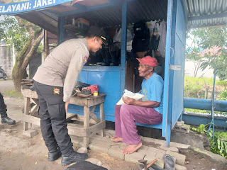 Polres Klaten Gelar Baksos, Berikan Bantuan Sembako untuk Kaum Duafa