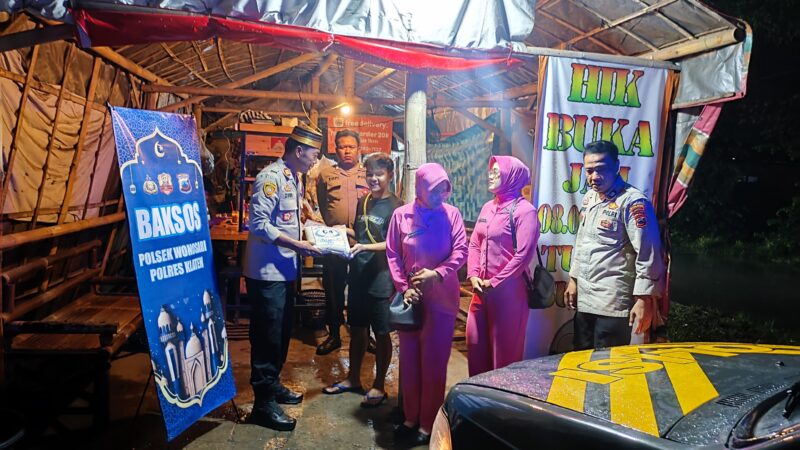 Polsek Wonosari dan Bhayangkari Gelar Bhakti Sosial di Bulan Ramadan