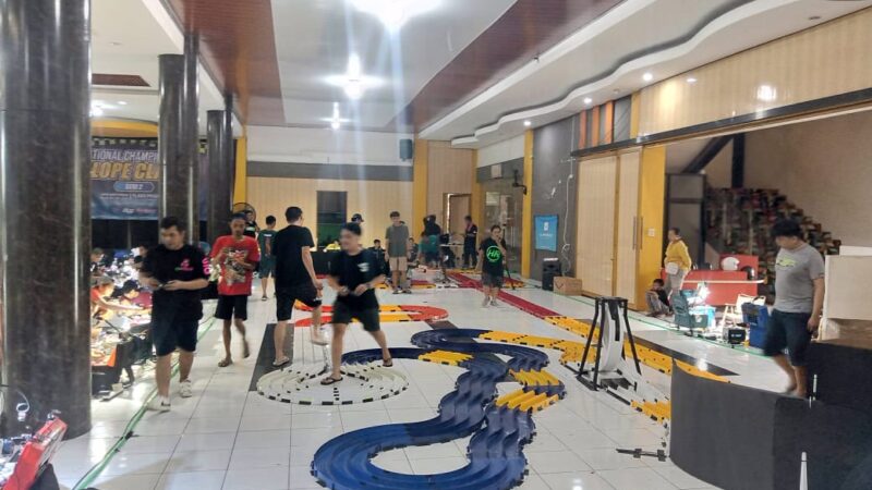 Mini 4 WD National Championship Slope Class Seri ke-2 Ramaikan Plaza Pragola Pati