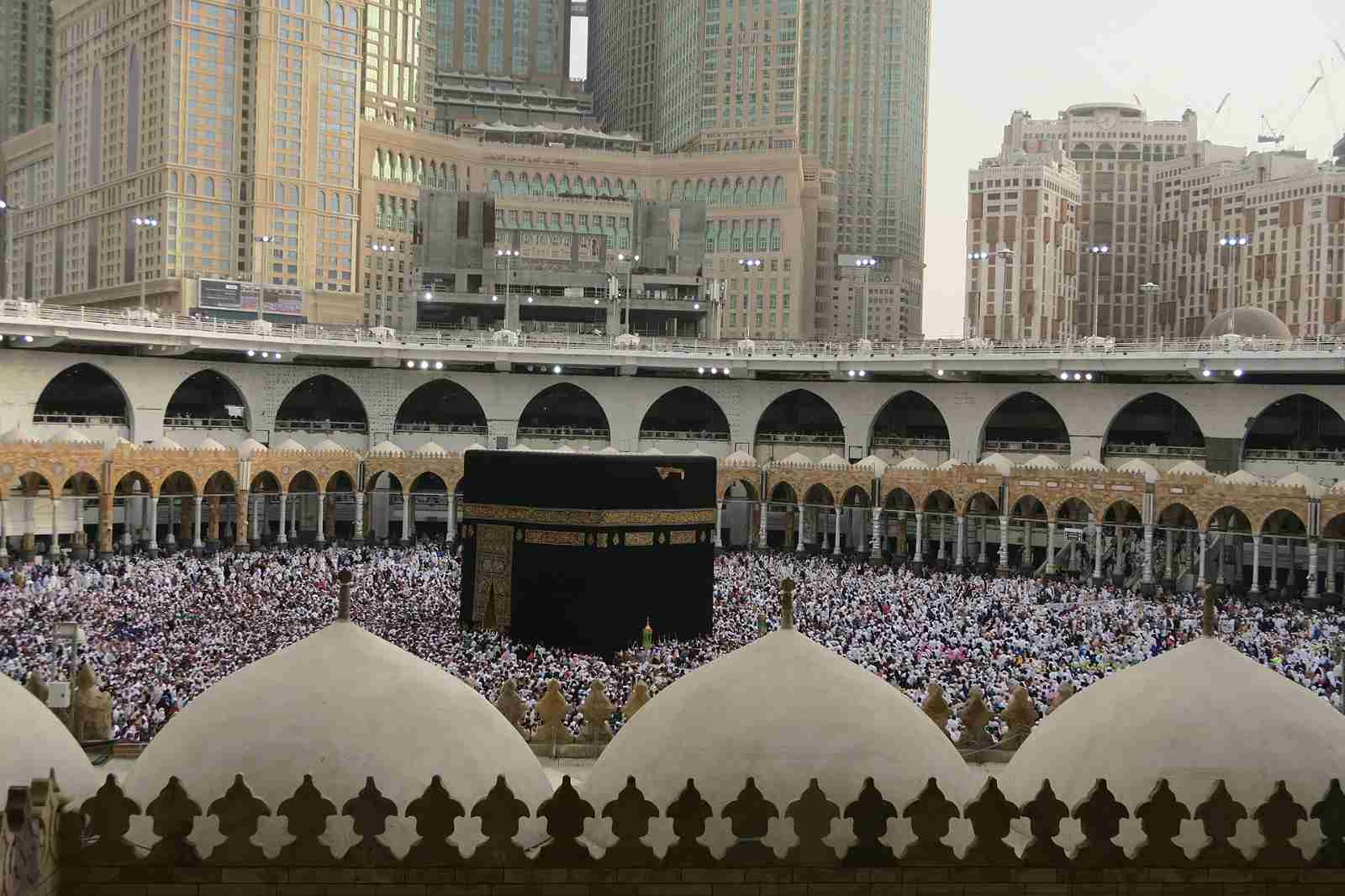 Miyako Beri Hadiah Umroh sebagai Apresiasi untuk Pelanggan Setia