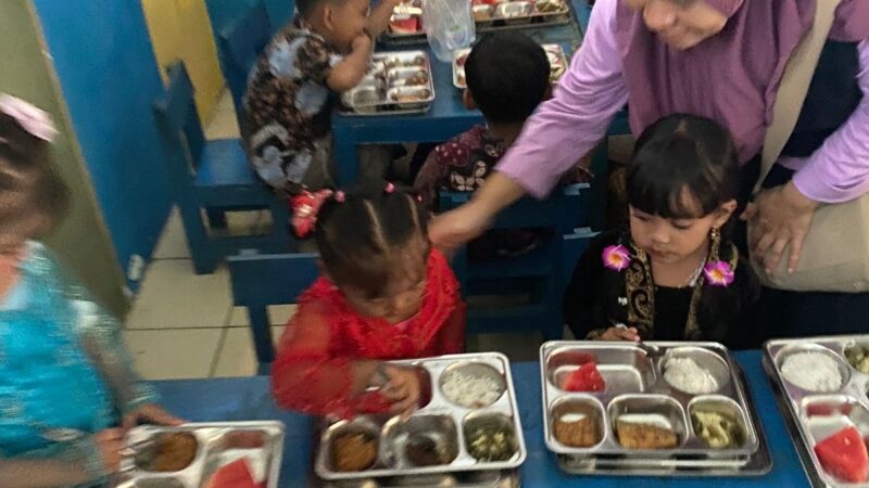 Makan Bergizi Gratis di Rembang, Serap.Produk Olahan Lokal – Pemerintah Provinsi Jawa Tengah