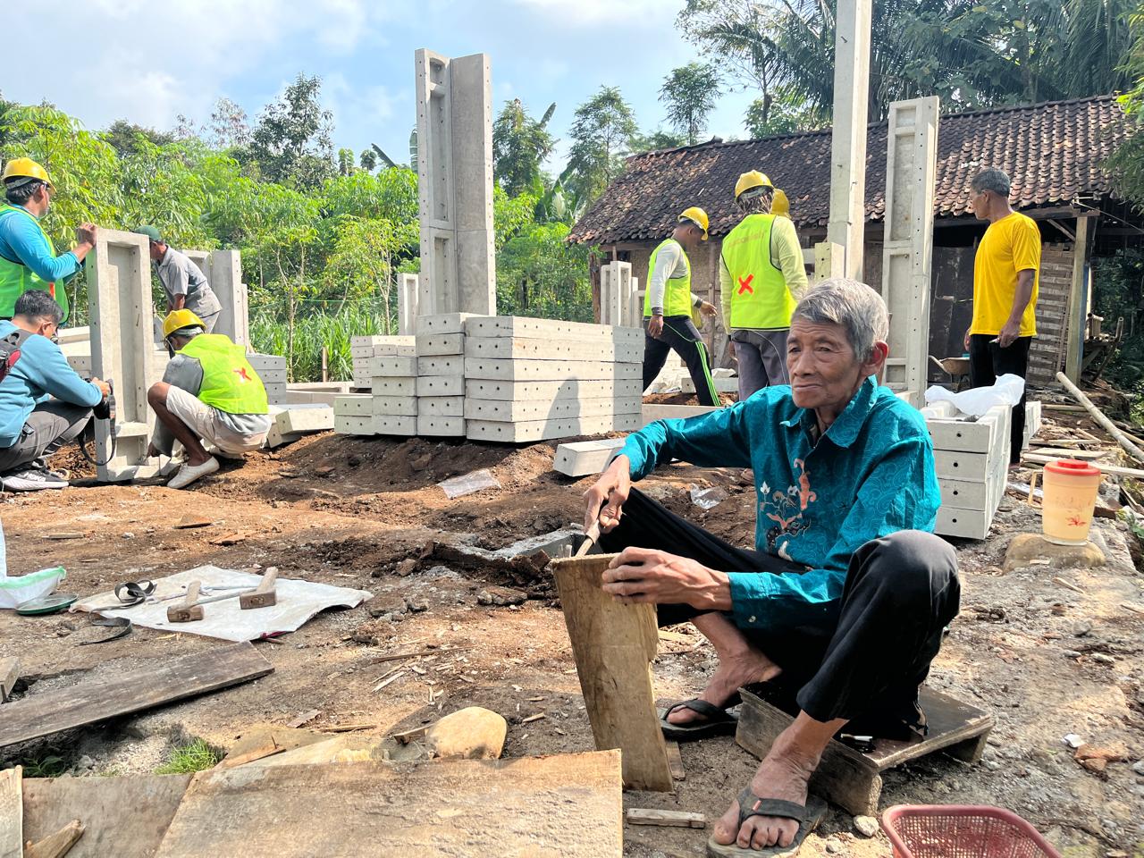 Bahagianya Wagiman dan Istri, Bantuan Rumah dari Gubernur Terealisasi – Pemerintah Provinsi Jawa Tengah
