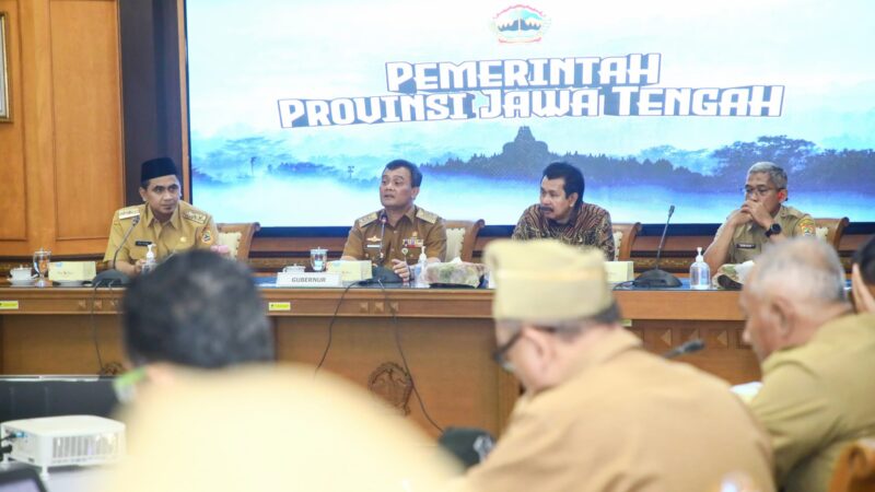 Kumpulkan Kepala Daerah dan Stakeholder, Ahmad Luthfi Ajak Gotong Royong Atasi Banjir dan Rob – Pemerintah Provinsi Jawa Tengah