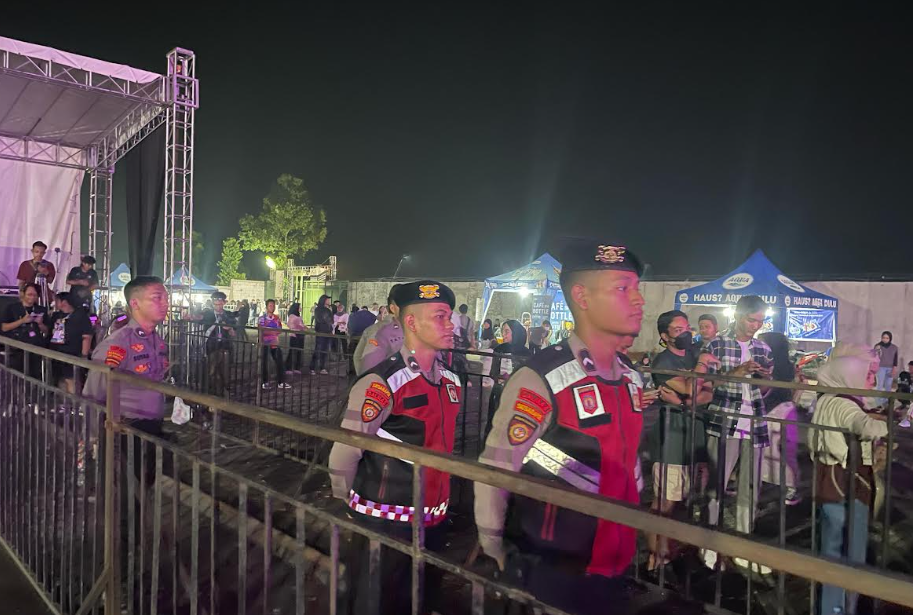 Personel Gabungan Amankan Pertunjukan Musik Station Project #01 di Pekalongan