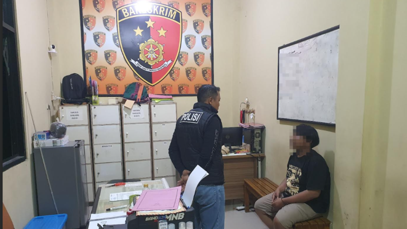 Seorang Pemuda Diamankan Polisi, Diduga Terlibat Tawuran di Grosir Pantura Bondansari Pekalongan