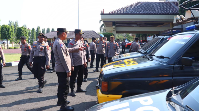 Apel Siaga, Kapolres Pekalongan Cek Kekuatan Personel sekaligus Sarana dan Prasarana Penunjang Tugas di Lapangan