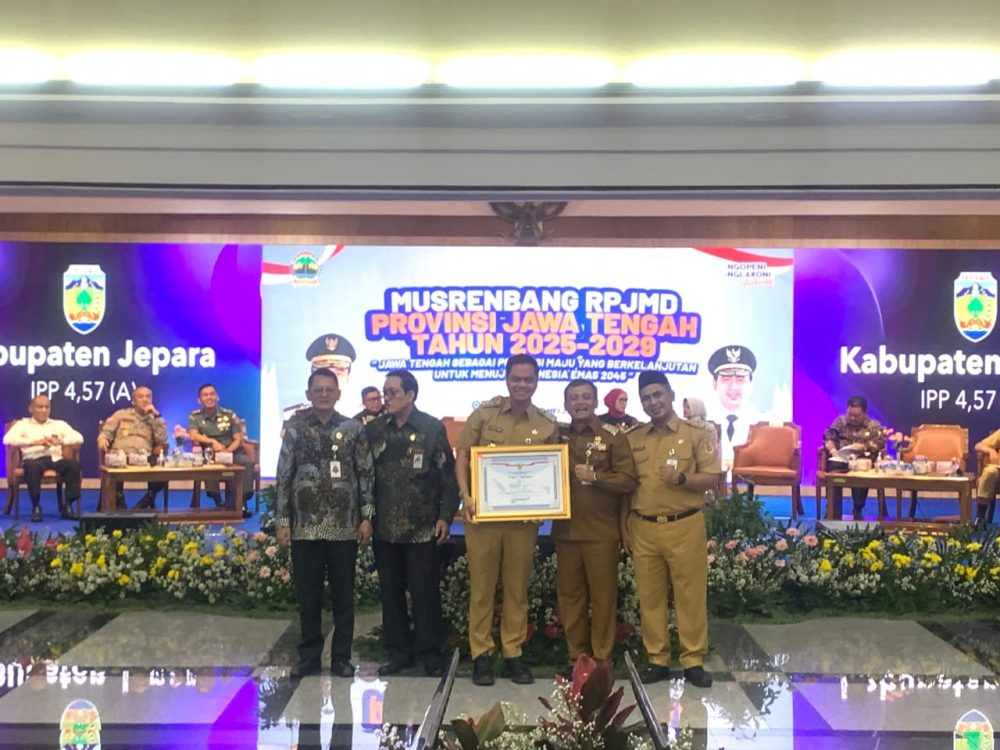 Raih Penghargaan dari KemenPANRB, Bupati Jepara Pastikan Pelayanan Publik Semakin Prima