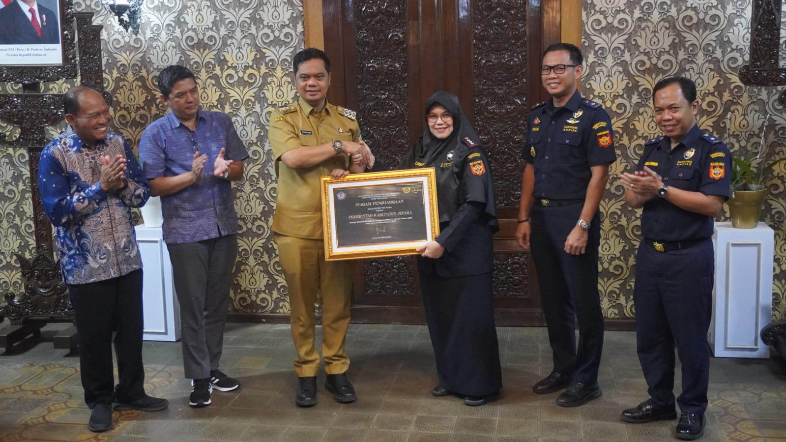 Jepara Raih Penghargaan Kinerja Pengelolaan DBHCHT Terbaik – Pemerintah Provinsi Jawa Tengah