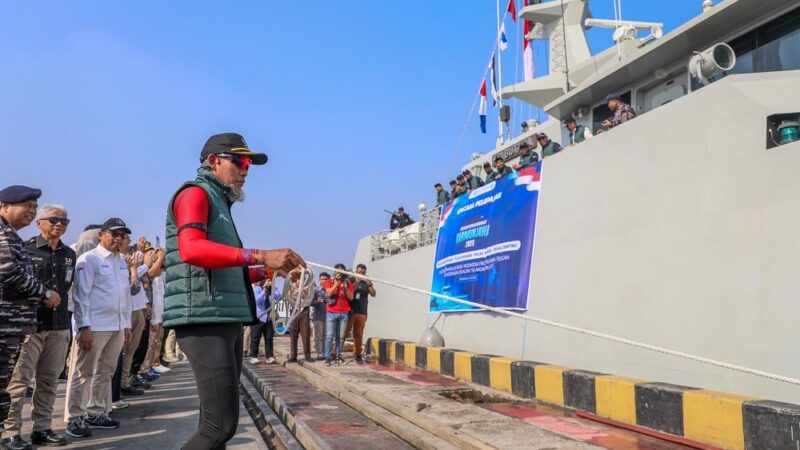 Dikawal KRI Butana, Sumarno Berangkatkan Tim Ekspedisi Rupiah Berdaulat ke Karimunjawa