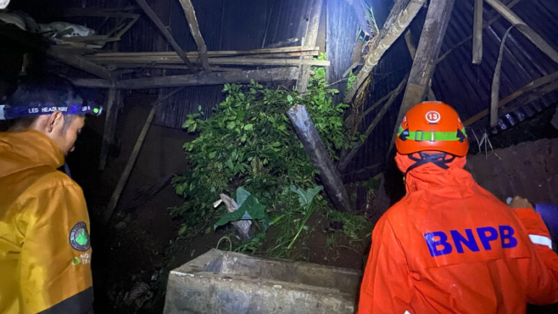 Pemkab Temanggung Ingatkan Warga Tingkatkan Kewaspadaan Terhadap Cuaca Ekstrem – Pemerintah Provinsi Jawa Tengah