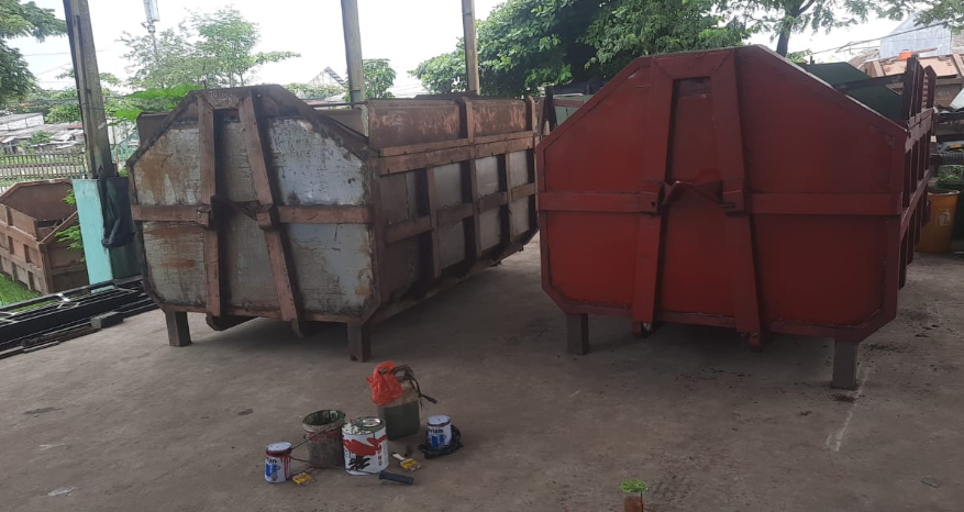 Demi Kenyamanan Warga, Pemkot Semarang Kebut Perbaikan Kontainer Truk Sampah – Pemerintah Provinsi Jawa Tengah