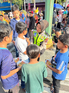 Patroli Sepeda Polwan Klaten Curi Perhatian Warga di Car Free Day