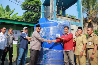 Kapolres Klaten Serahkan Bantuan Tandon Air dan Perbaiki Jaringan Pipa Warga Kebonharjo dalam Rangka HUT Bhayangkara ke-79