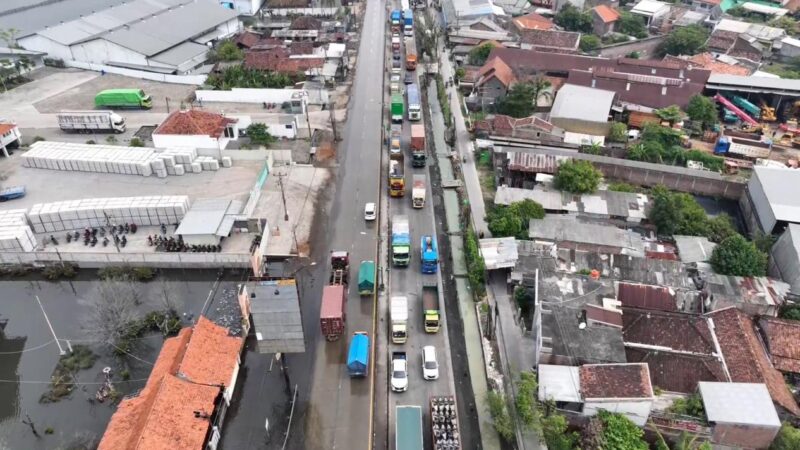 Lalu Lintas Kembali Lancar, Pengendara Senang dan Berharap Pompa Pemprov Terus Bekerja – Pemerintah Provinsi Jawa Tengah