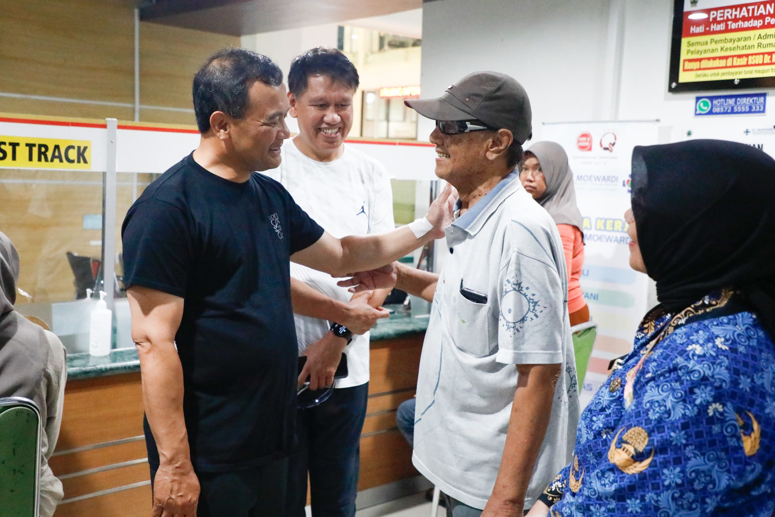 Prioritaskan Pasien Lansia dan Berkebutuhan Khusus, RSUD Dr Moewardi Buka Layanan “Fast Track” – Pemerintah Provinsi Jawa Tengah
