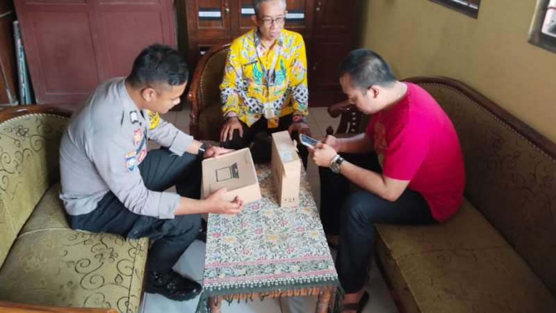 Kunjungi Korban Pencurian, Polisi Sampaikan Ini