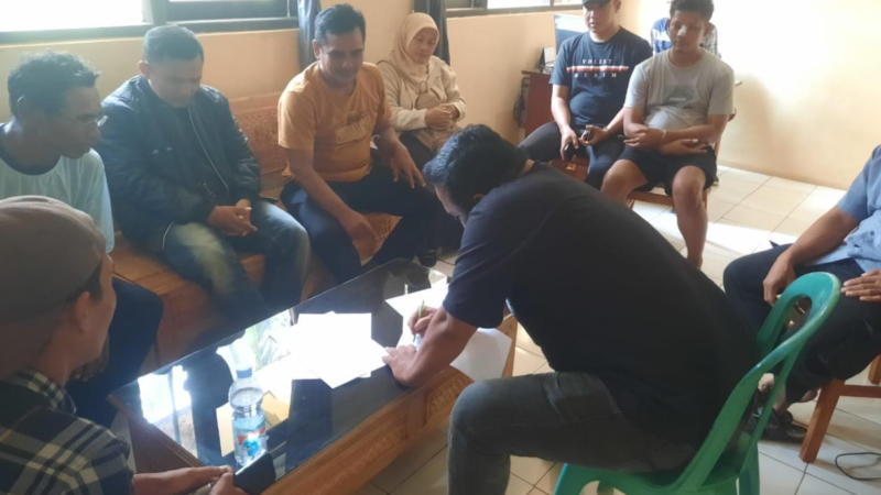 Melalui Problem Solving, Polsek Karangdadap Damaikan Kedua Belah Pihak yang Terlibat Penganiayaan