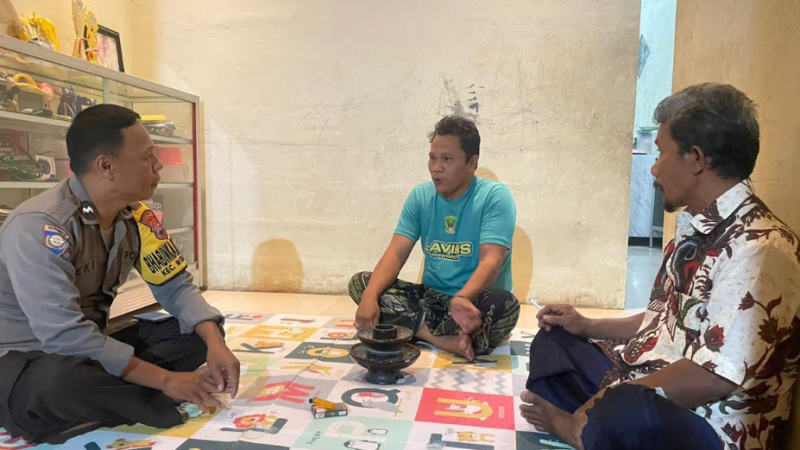 Aipda Deki Kunjungi Korban Penganiayaan TKP Karangdadap Kabupaten Pekalongan