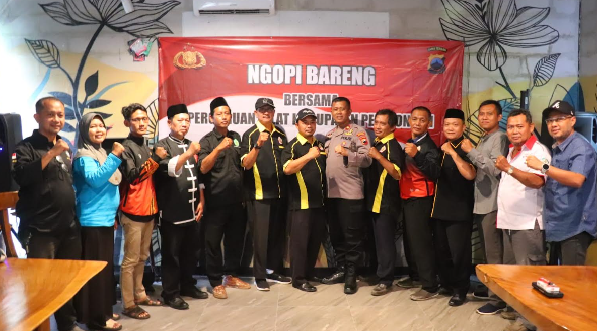 Polres Pekalongan Ngopi Bareng IPSI Kabupaten Pekalongan, Ucapkan Hari Bhayangkara Ke-79