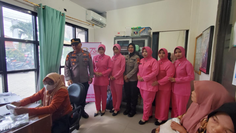 Polsek Wonopringgo Gandeng Puskesmas, Laksanakan Pelayanan KB Sambut Hari Bhayangkara Ke-79