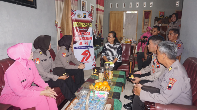 Polres Purbalingga Gelar Anjangsana Hari Bhayangkara Ke-79