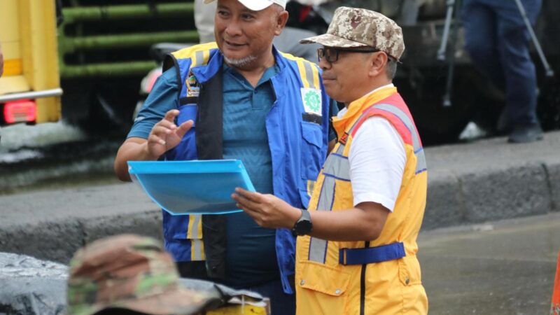 Pemprov Jateng Perbanyak Pompa, Keringkan Rob Jalan Pantura Demak Depan Polytron – Pemerintah Provinsi Jawa Tengah