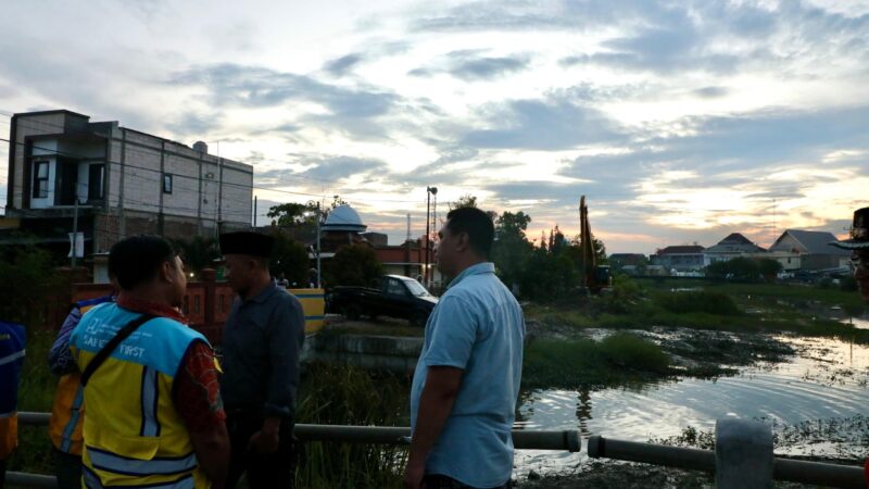 Wagub Taj Yasin Pantau Peralatan Penanganan Banjir Rob Sayung – Pemerintah Provinsi Jawa Tengah