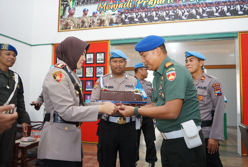 HUT POMAD ke-79 Subdenpom IV/2-1 Magelang Dapat Kejutan dari Kapolres Magelang Kota