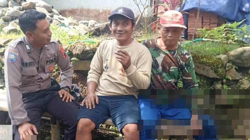 Bhabinkamtibmas Polsek Lebakbarang Patroli Dialogis, Berikan Himbauan Harkamtibmas
