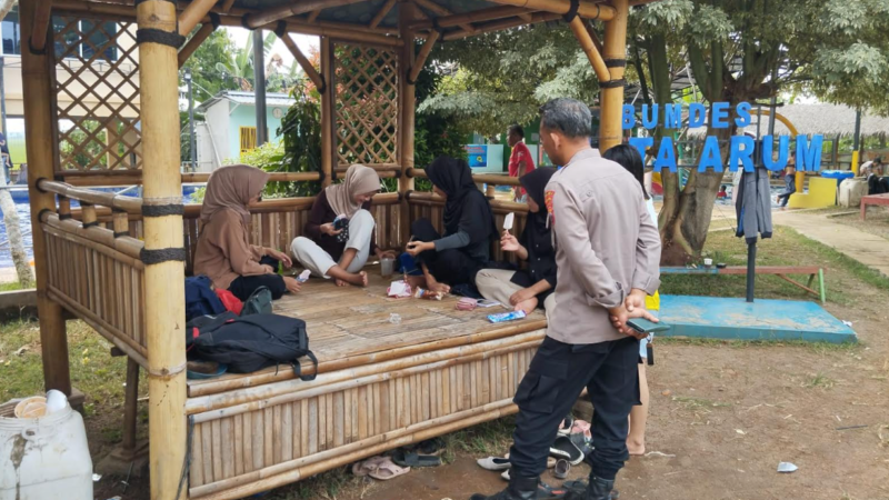 Patroli Objek Wisata, Anggota Polsek Bojong Himbau Kamtibmas