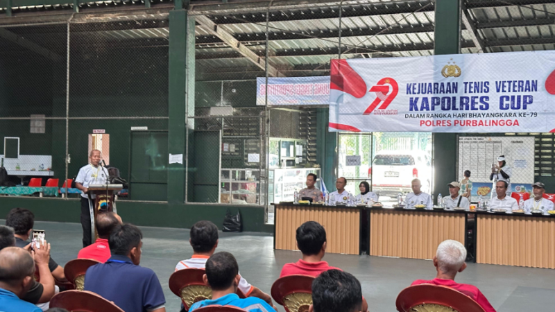 Polres Purbalingga Gelar Kejuaraan Tenis Veteran Hari Bhayangkara Ke-79