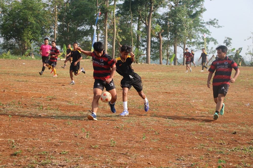 Turnamen Sepak Bola Dandim Cup Gairahkan Semangat Pemuda Bungu